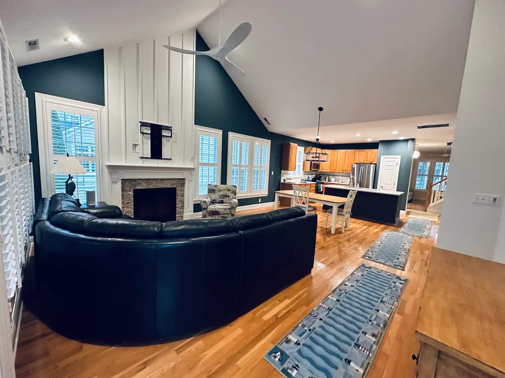 Living room painting, Plantation Lakes DE