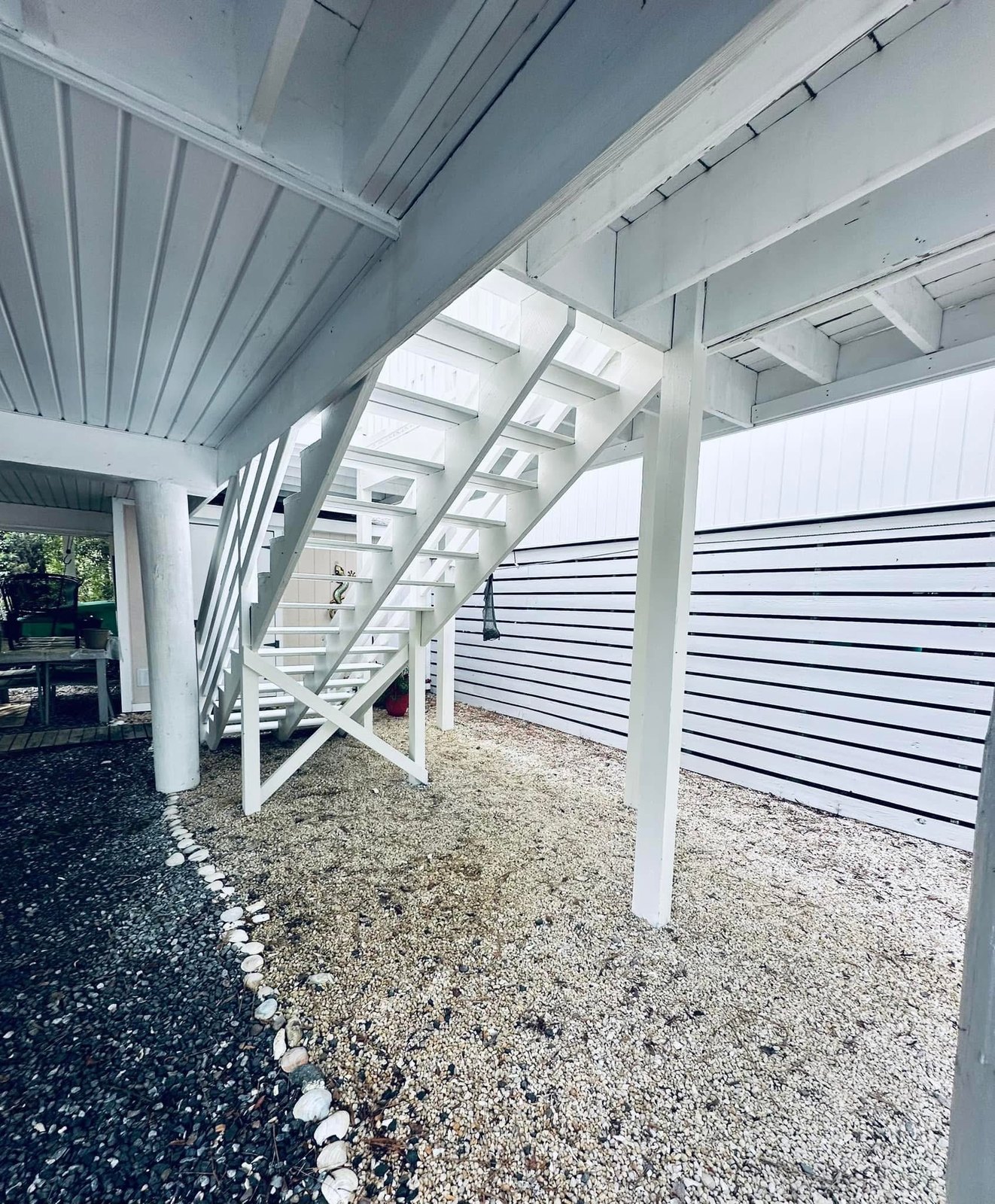 Bethany Beach completed deck and railing detail