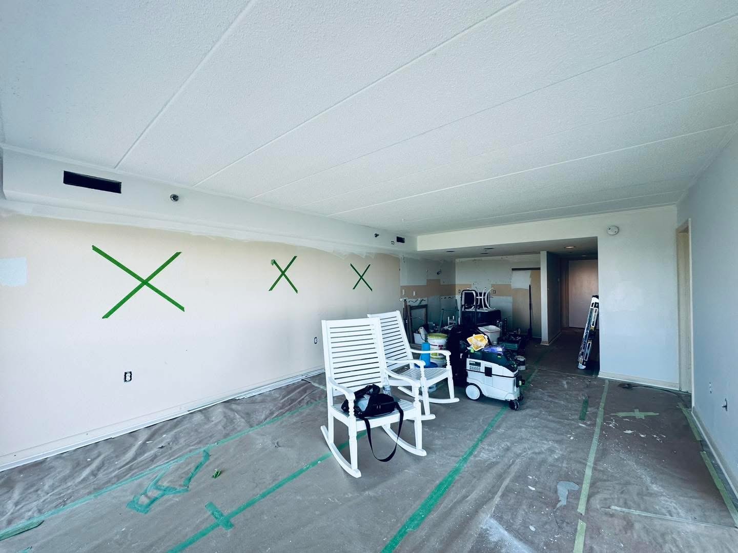 Bayfront Condo protected main living area during smooth-wall work