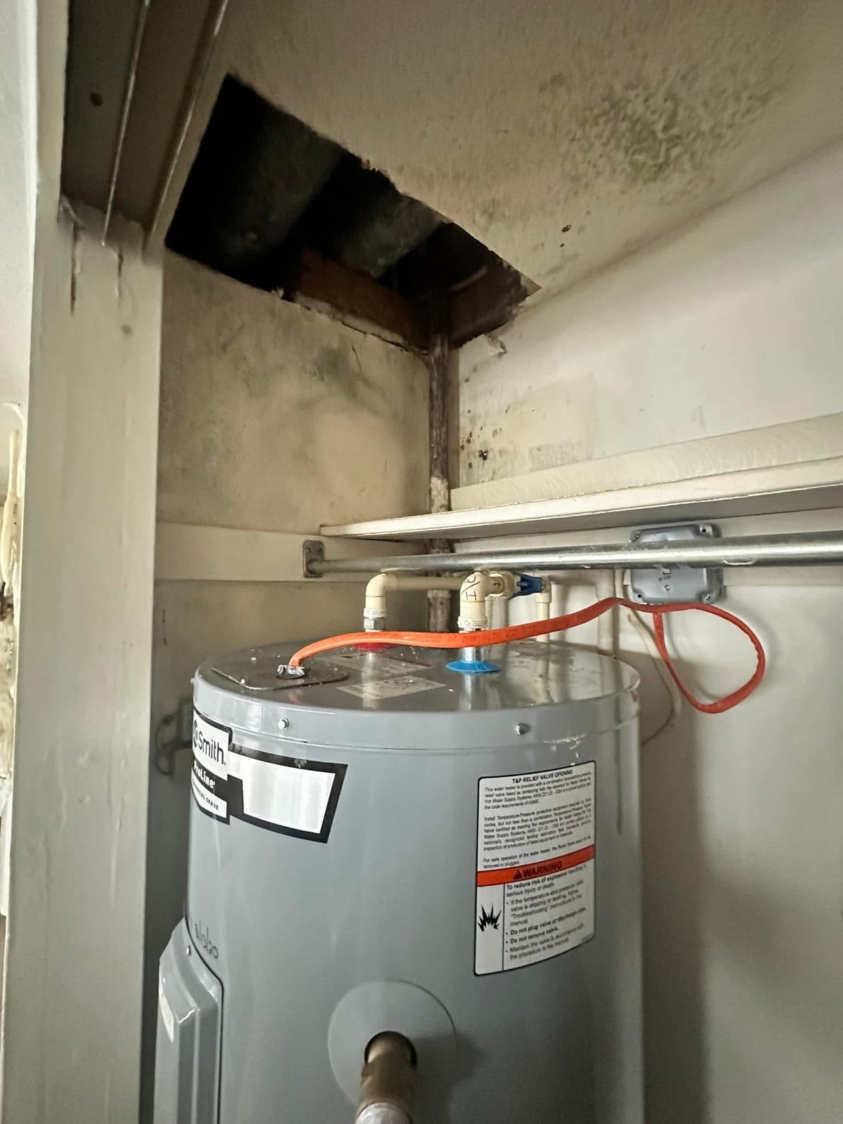 Beachfront Condo mold remediation project photo 1