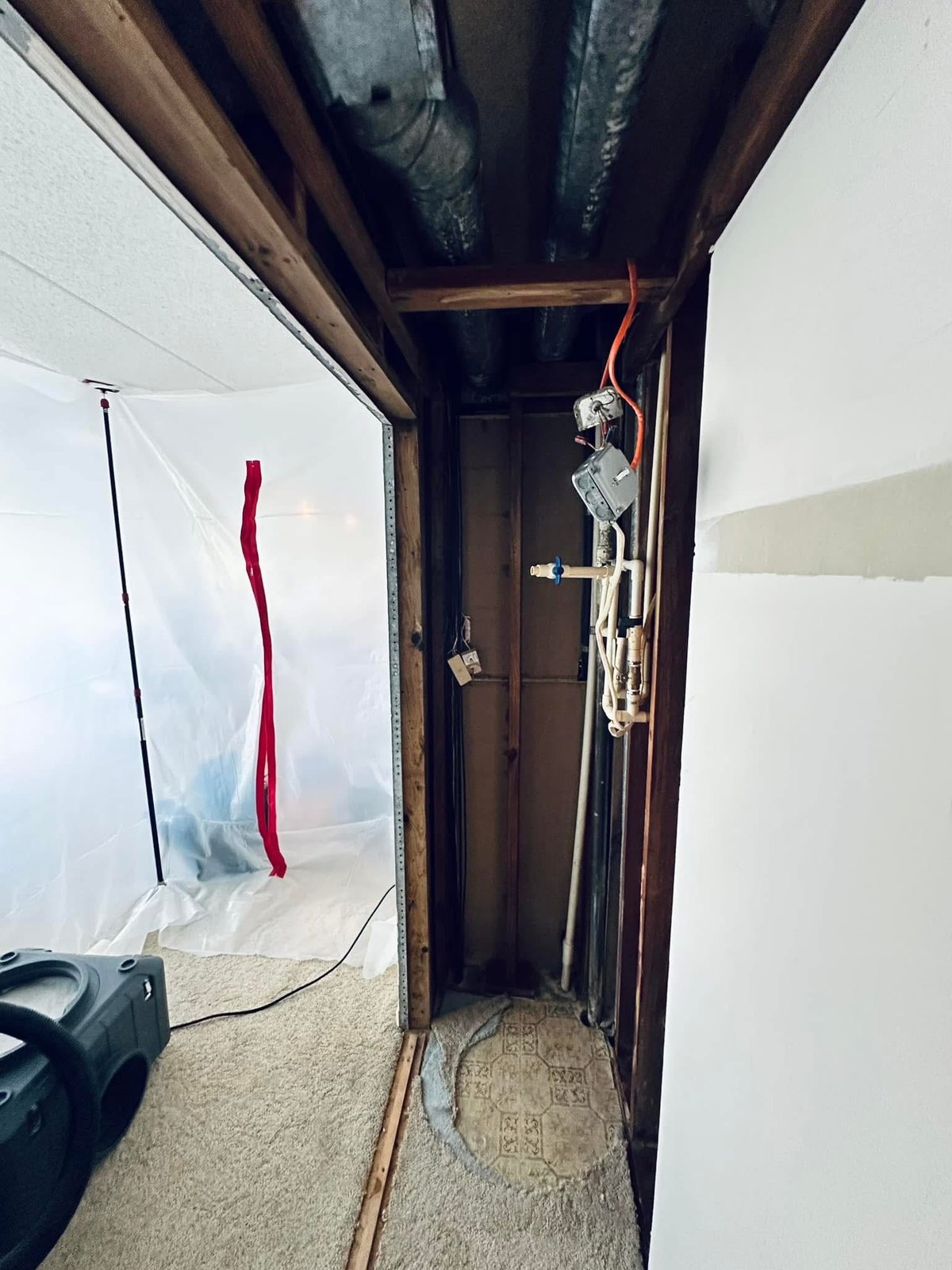 Beachfront Condo mold remediation project photo 4