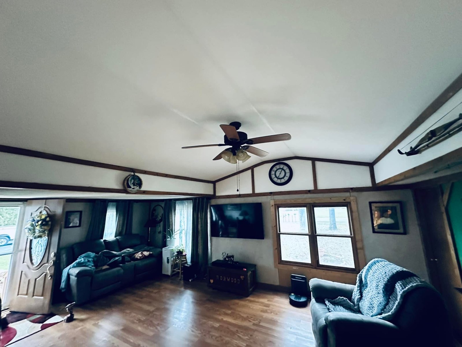 Millsboro dustless ceiling sanding setup