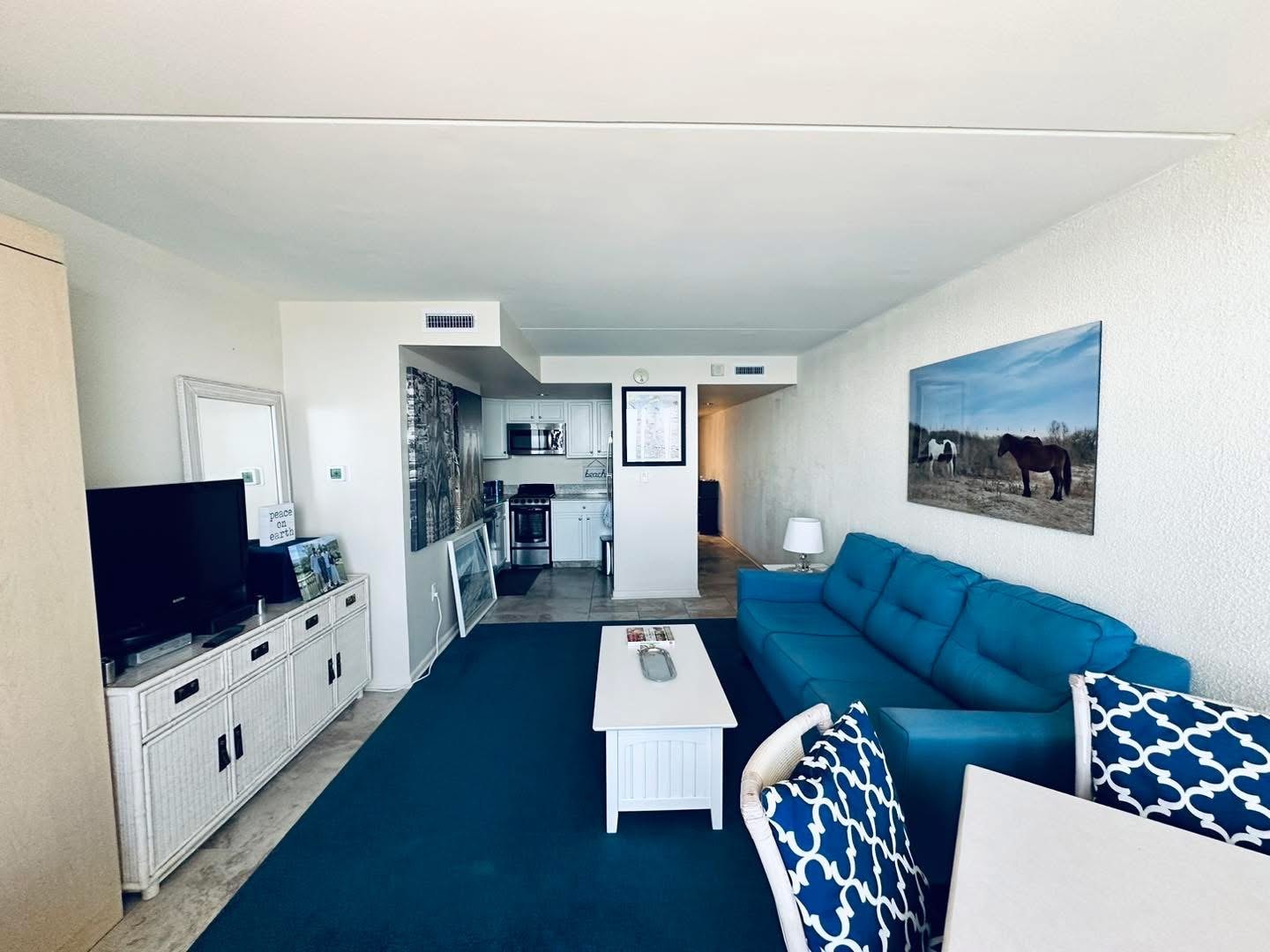 Oceanfront condo finished smooth ceiling and living room