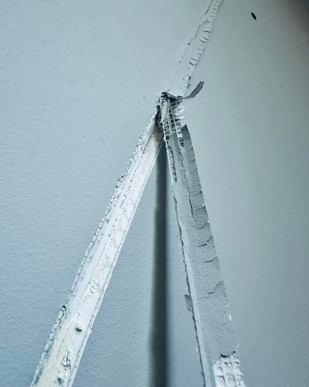 Rehoboth Beach damaged corner bead before repair